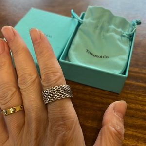 💯 Authentic Tiffany mesh ring